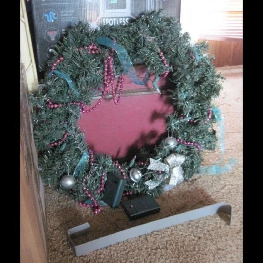 Wreath on Wire Frame & Hanger Partially Decorated Untested Lights Battery Packs